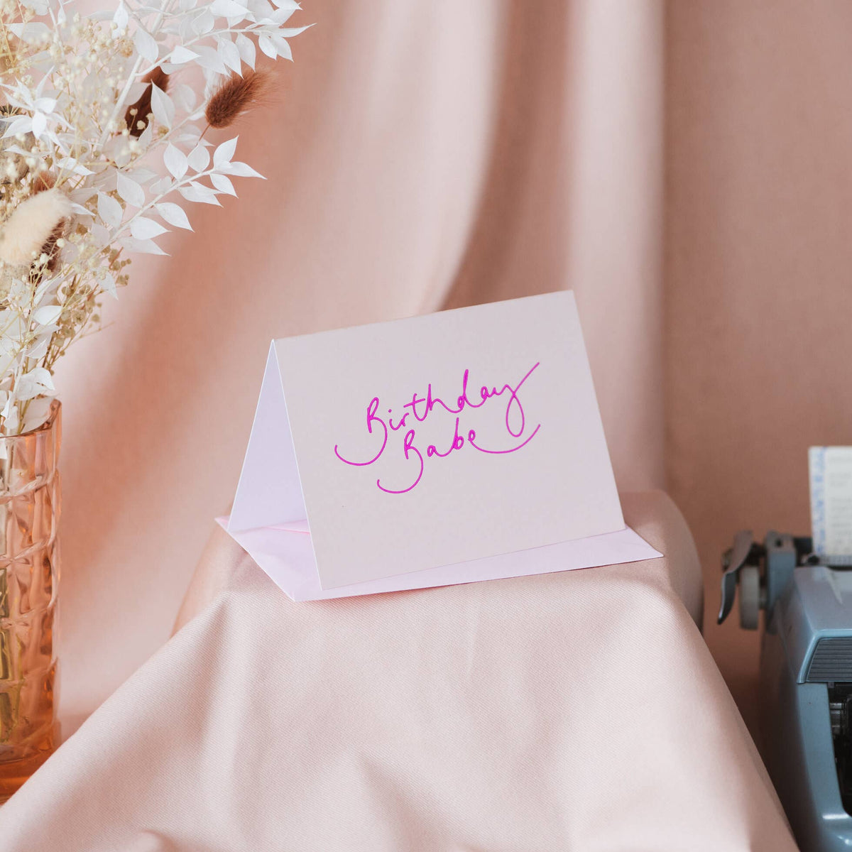 ‘Birthday Babe’ Rose Metallic Pink Foil Card: Nake