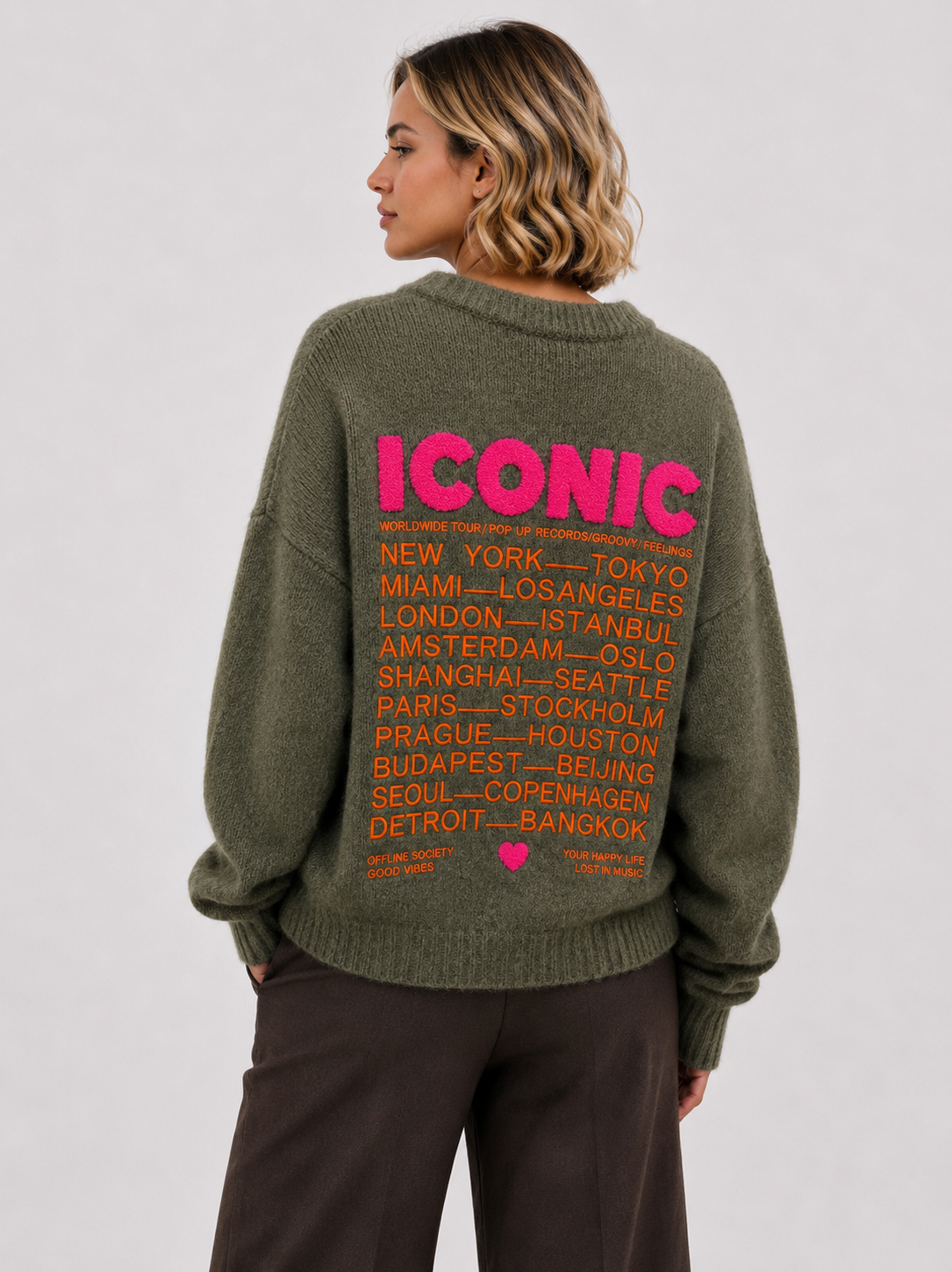 ICONIC Jumper - Khaki / One Size