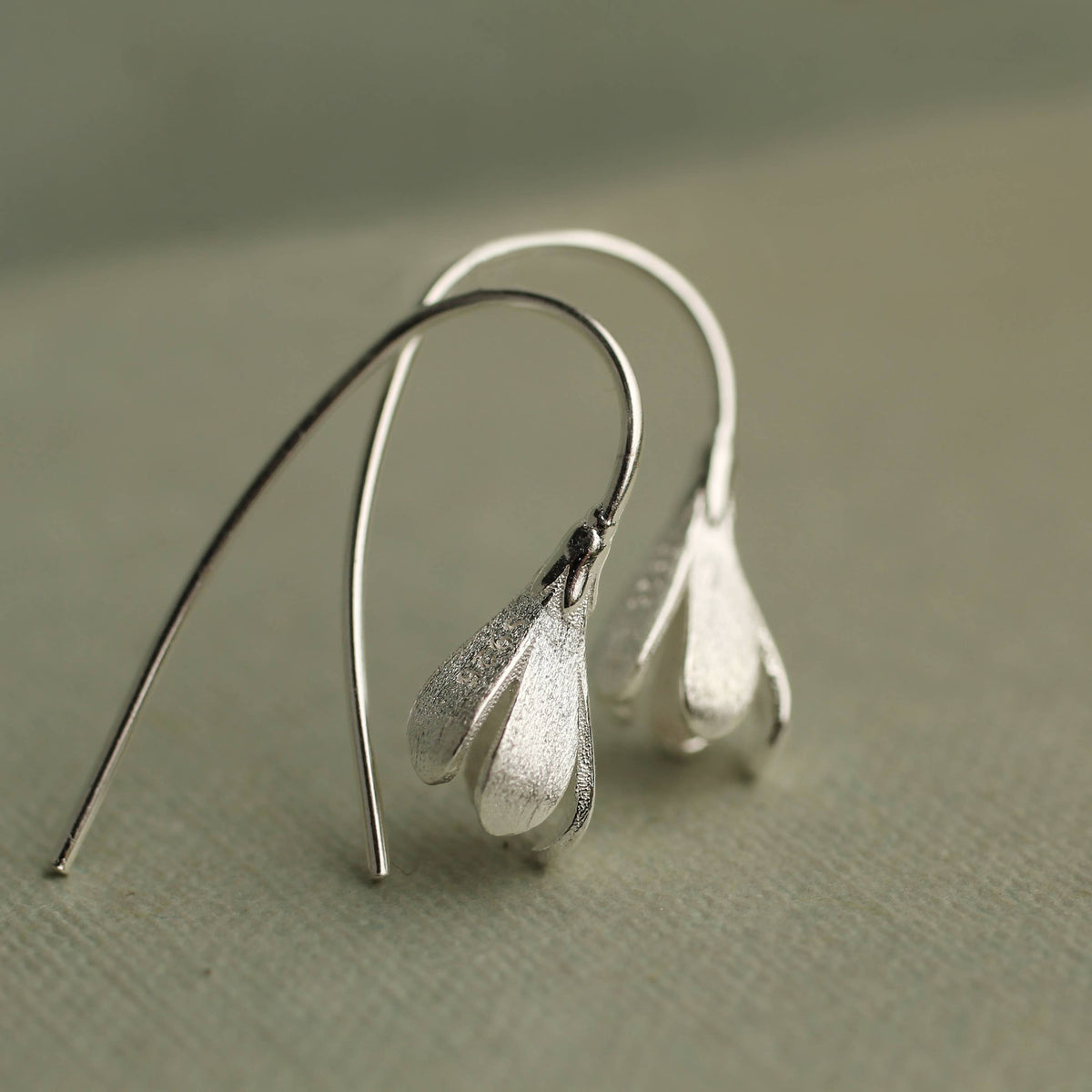 Snowdrop Silver Earrings : Linen Card