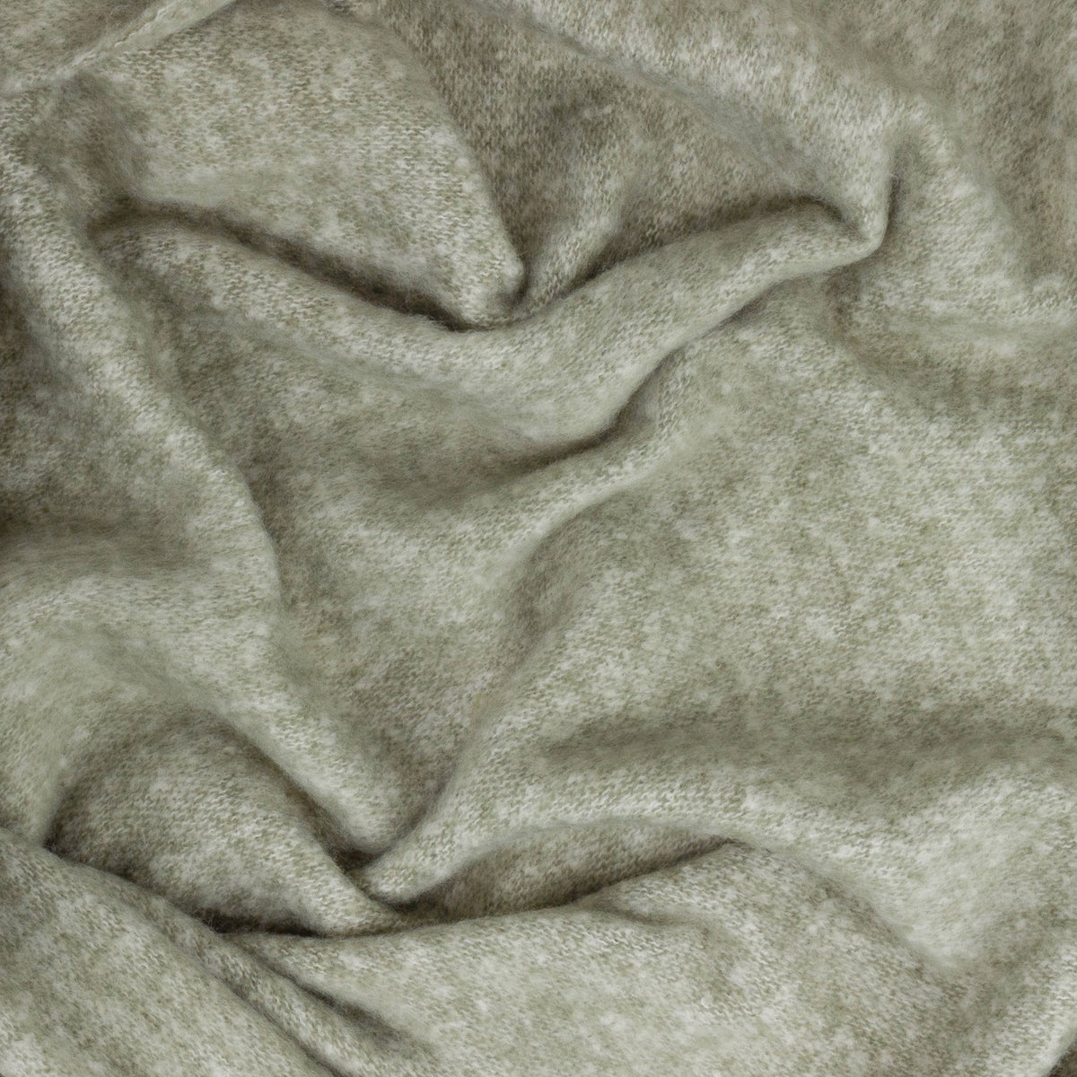 Cozy Woven Tasselled Throw Green: Green