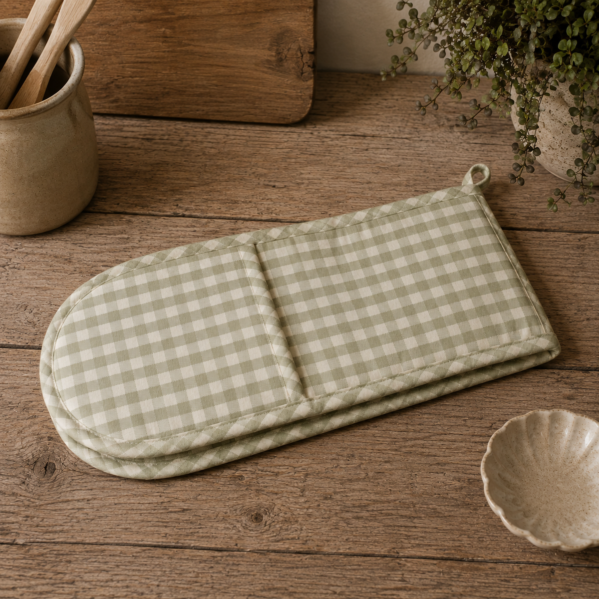 Green Gingham Oven Gloves