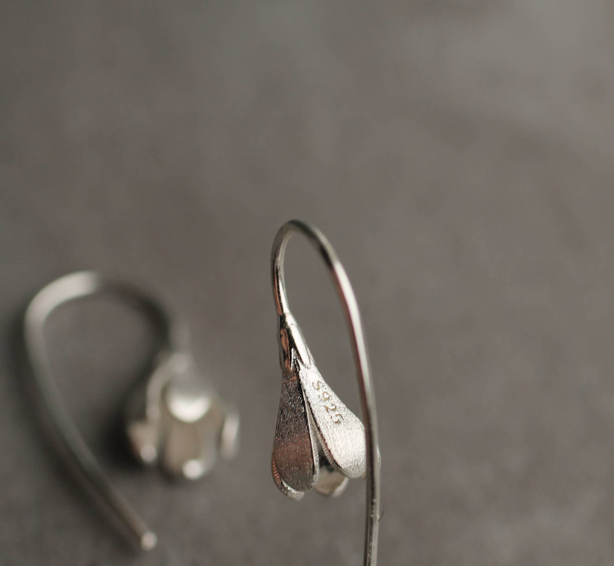 Snowdrop Silver Earrings : Linen Card