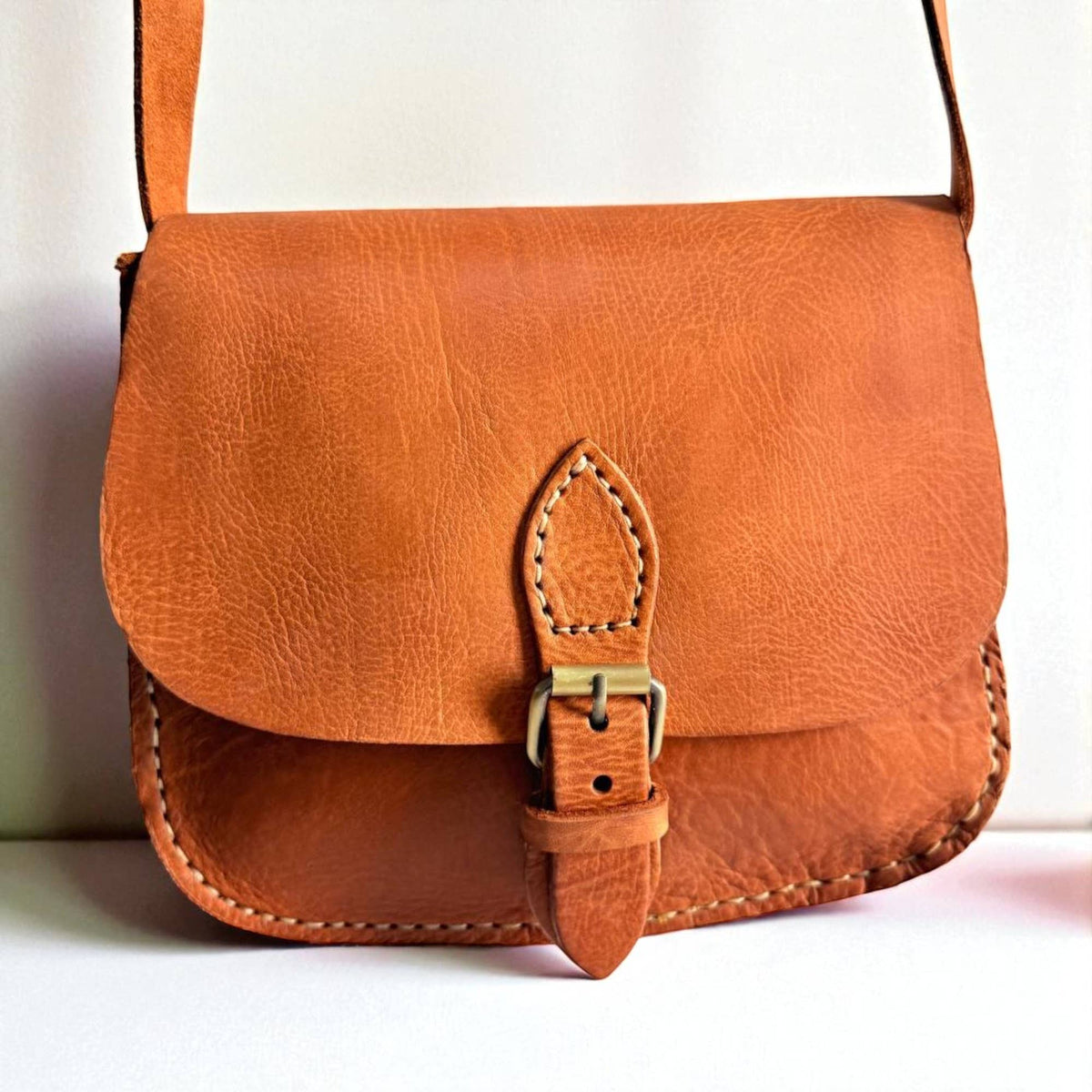 Leather Saddle Cross Body Bag – Tan