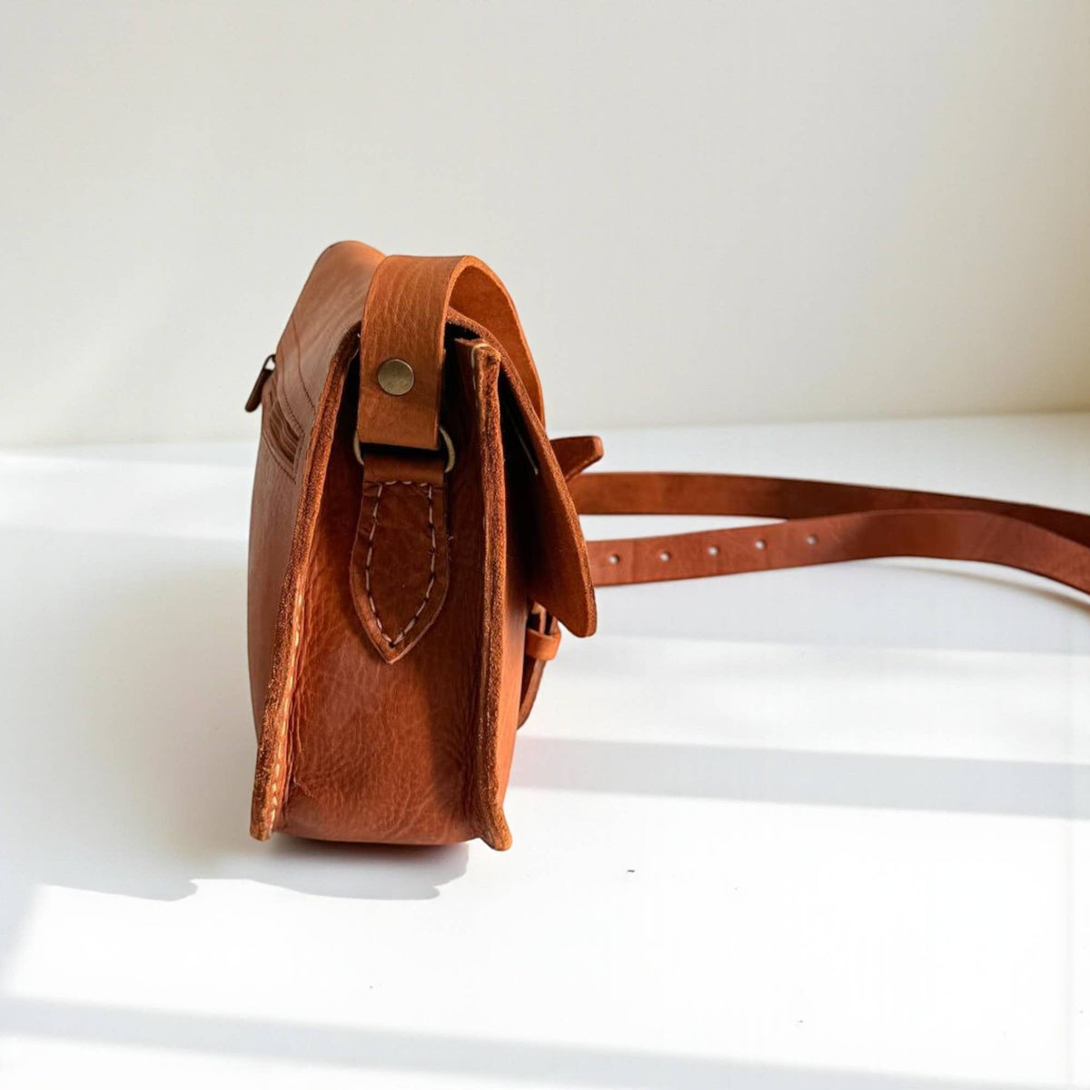 Leather Saddle Cross Body Bag – Tan