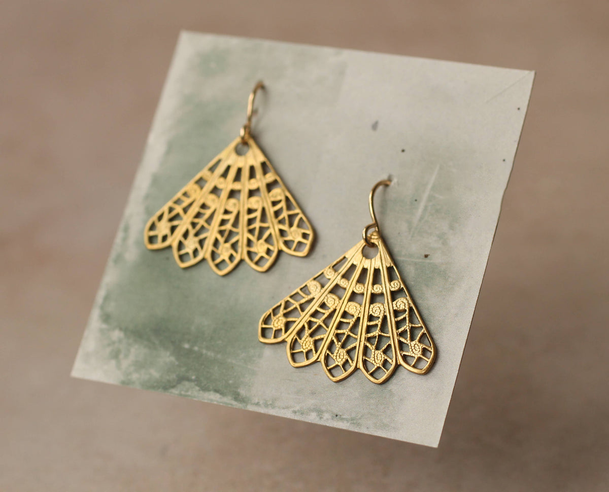 Gold Filigree Fan Earrings: Medium (3.5cm)