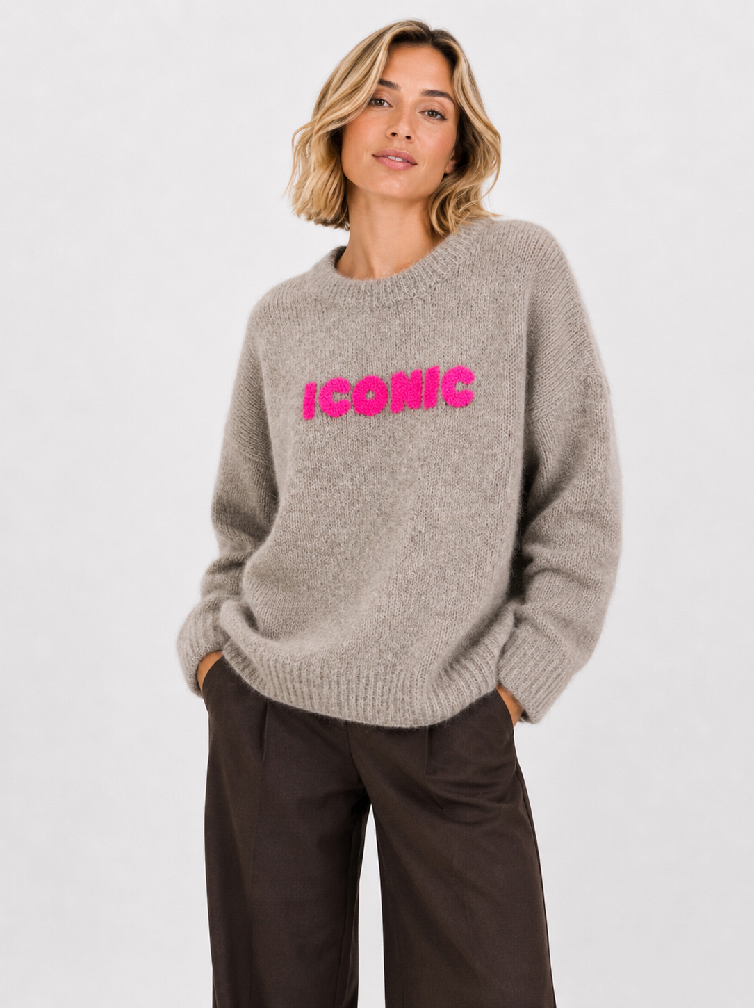 ICONIC Jumper - Beige / One Size