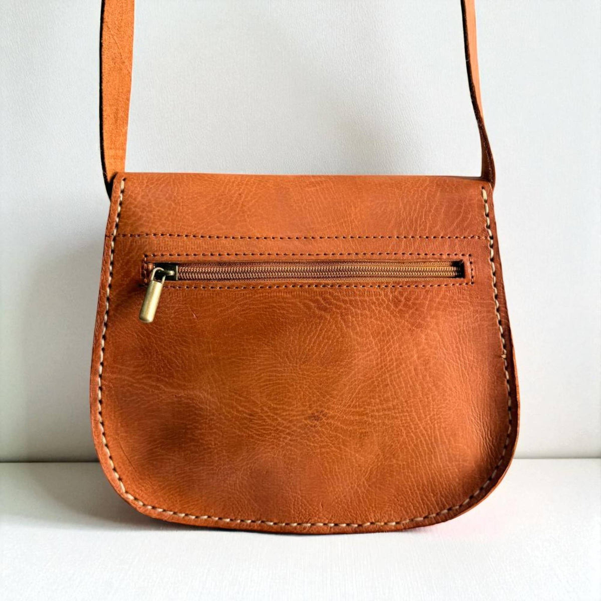 Leather Saddle Cross Body Bag – Tan